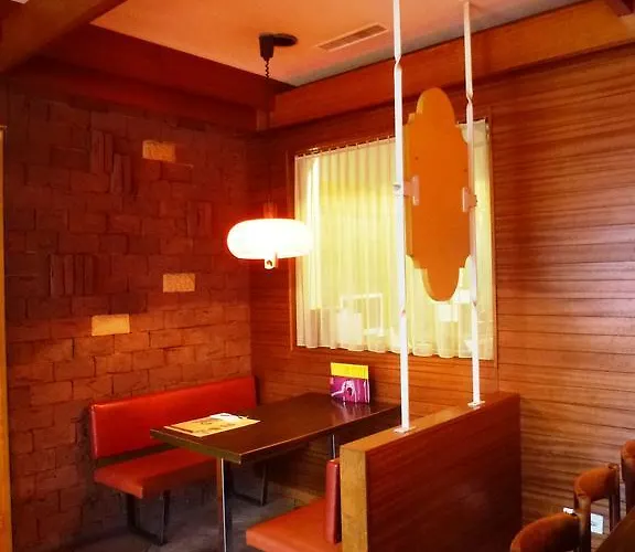 Bahnhof 因特拉肯